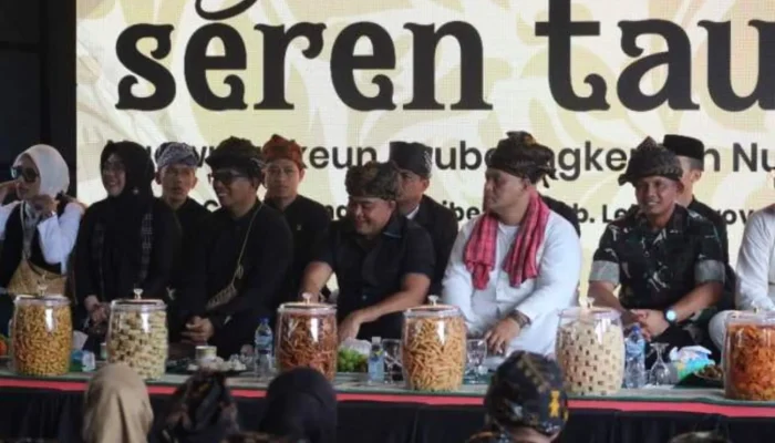 Gubernur Banten Bangga dan Bersyukur Hadiri Seren Taun Guru Cucuk Kasepuhan Cisungsang