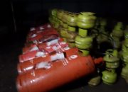 Ratusan Tabung Gas 3 Kg Disita! Polsek Serang Baru Bongkar Sindikat Pengoplosan Gas Subsidi ke Tabung 50 Kg